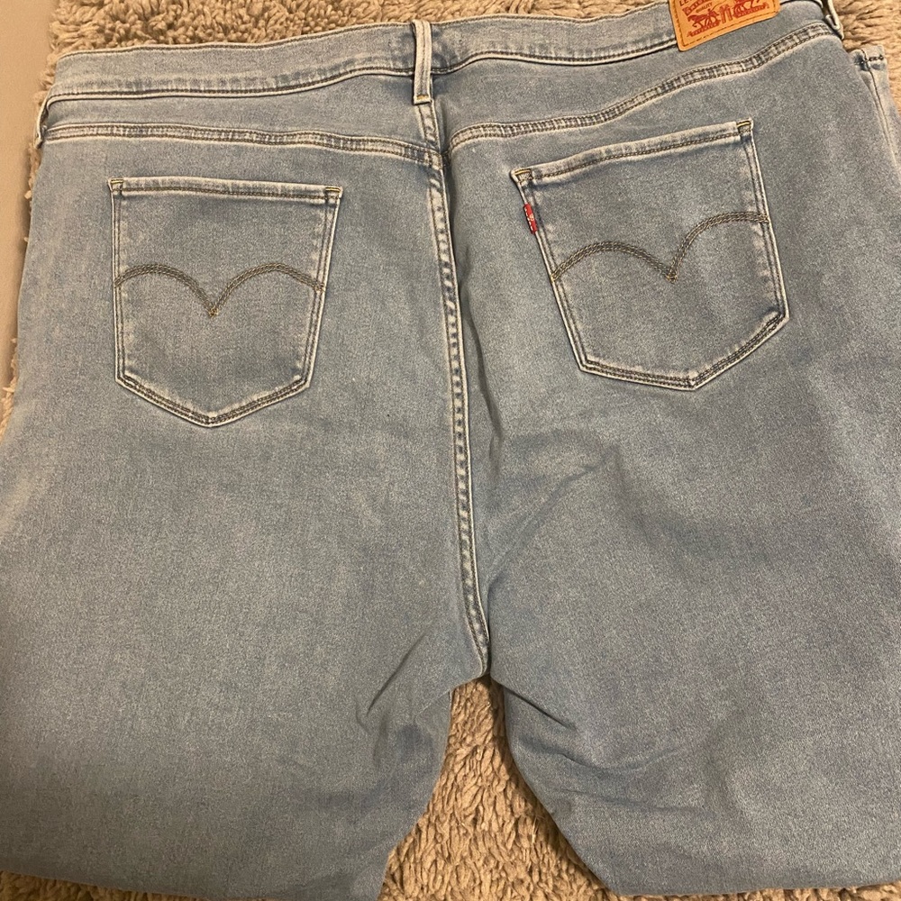Levi Jeans - Picture 4 of 7